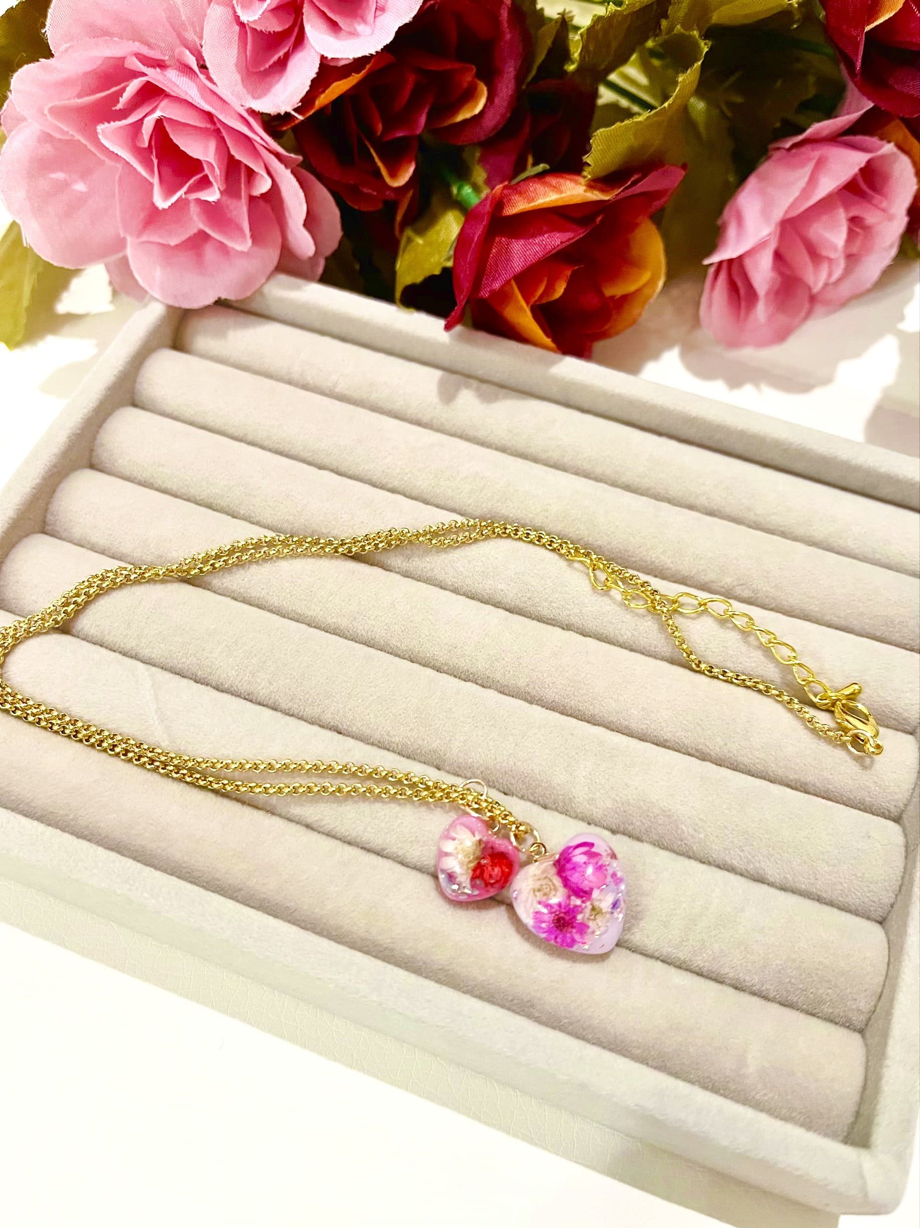 ゴールドのアンティークヘアアクセサリー〜 ヘアゴム バラ ばら